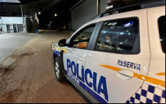 Polícia isolou o local após a tentativa de assalto e os disparos