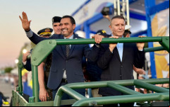 Governador Wanderlei Barbosa participa do desfile cívico-militar do aniversário de Palmas e reforça o compromisso do Governo do Tocantins com o desenvolvimento da capital