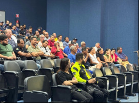 Durante o Maio Amarelo, as ações educativas recebem maior visibilidade, acompanhando a mobilização nacional, mas o trabalho de educação para o trânsito da ASTT ocorre ao longo de todo o ano